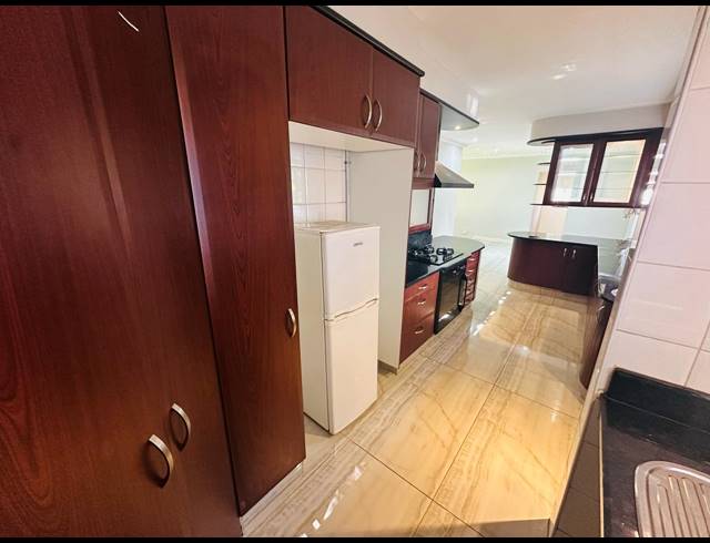4 BEDROOM FREESTANDING FOR SALE IN CHASE VALLEY HEIGHTS